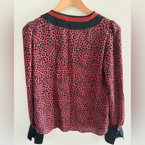 Express Animal Print Blouse - Picture 3 of 3